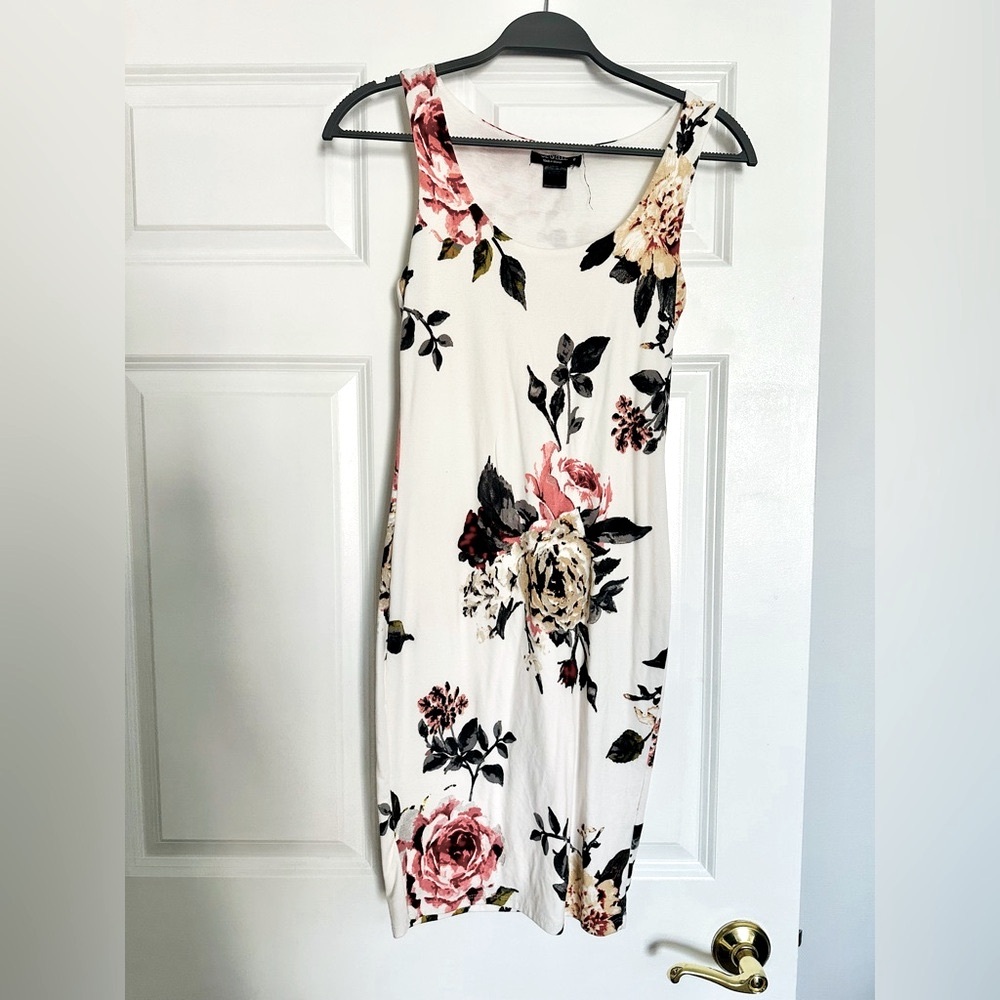 Floral Midi Dress - M